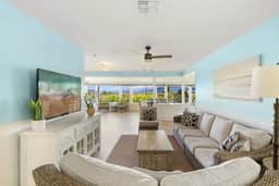 International Colony Club 30 - Image 2