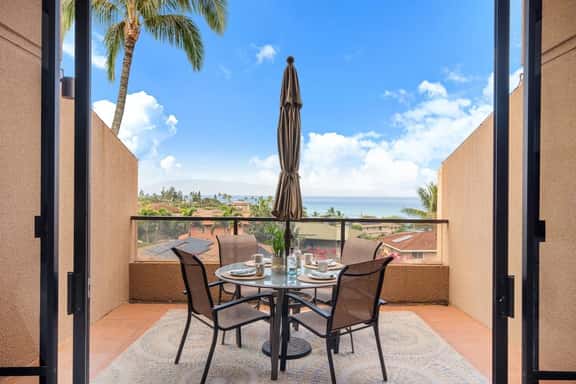 Kahana Villa E706 - Image 1