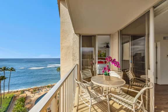 Royal Kahana 1020 - Image 1