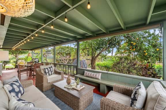 International Colony Club 28 - Image 1