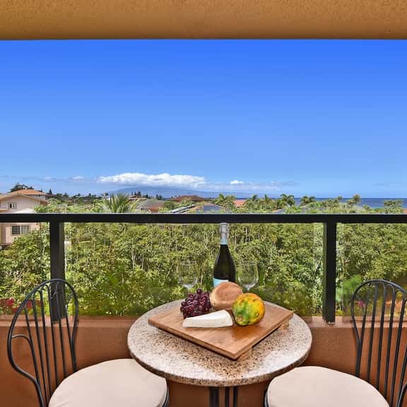 Kahana Villa E601 - Image 1