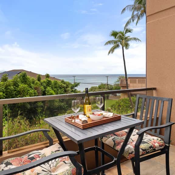 Kahana Villa F401 - Image 1