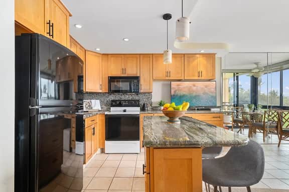 Kihei Surfside 306 - Image 4