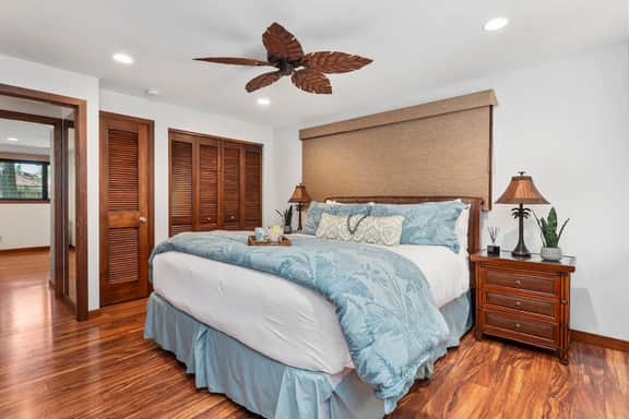 International Colony Club 23 - Image 2