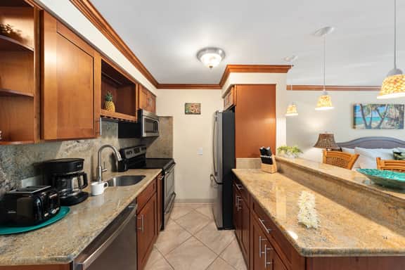 Lahaina Shores 204 - Image 4